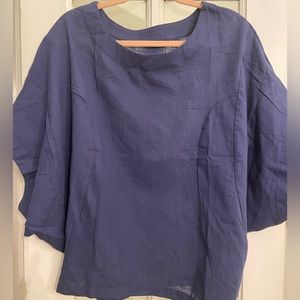 Sassy Grace navy blue women’s crew neck top, size L